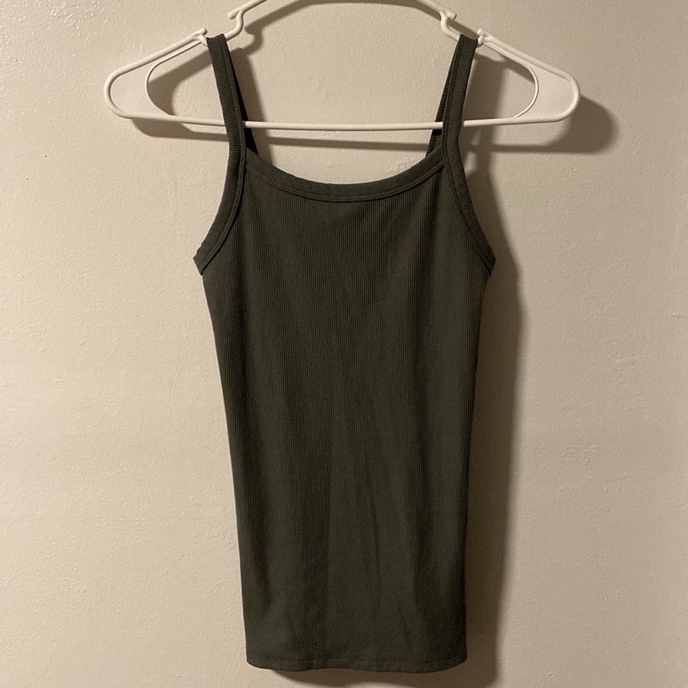Gray/ Green Light Weight Tank Top (XS)